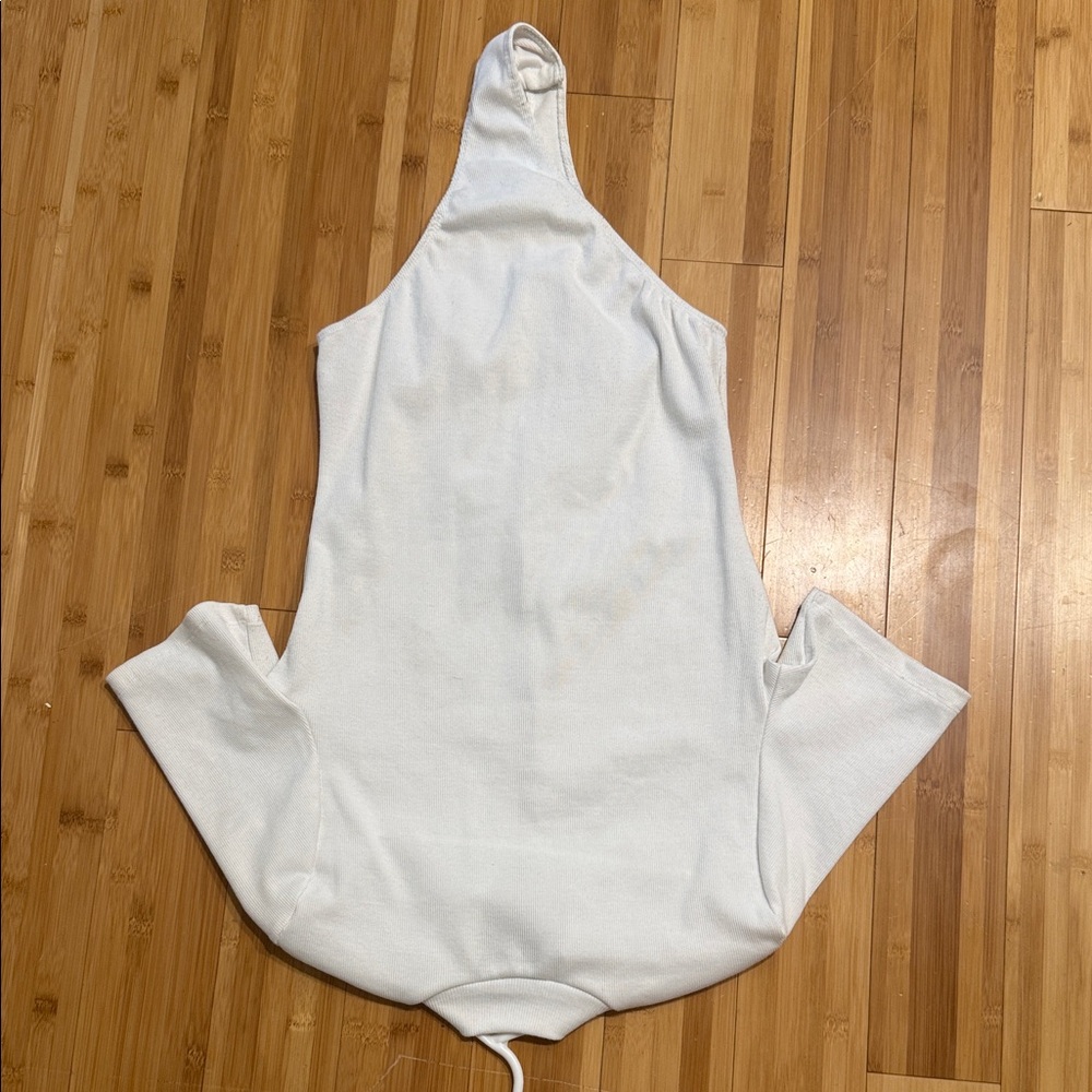 White Short-Sleeve One-Piece Bodysuit - Picture 3 of 4